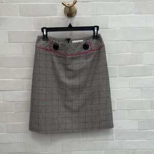 Casual Corner Black and White Houndstooth Skirt with Pink Trim